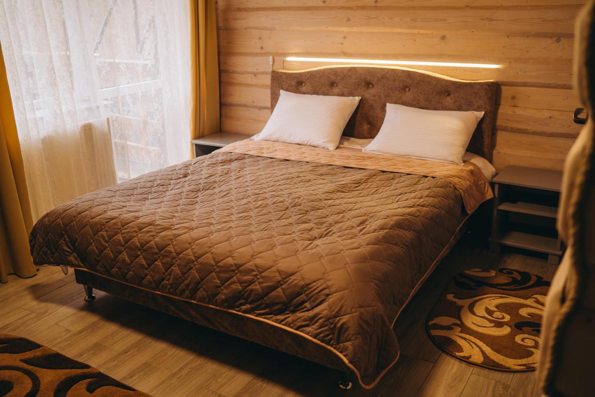 Sv Hotel&Camp Lazeshchyna Bagian luar foto
