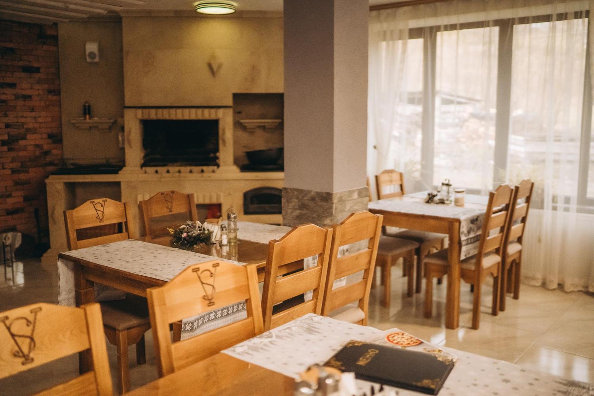 Sv Hotel&Camp Lazeshchyna Bagian luar foto